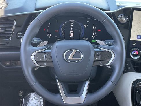 Used 2025 Lexus NX 300h AWD w/ Luxury Package image 21