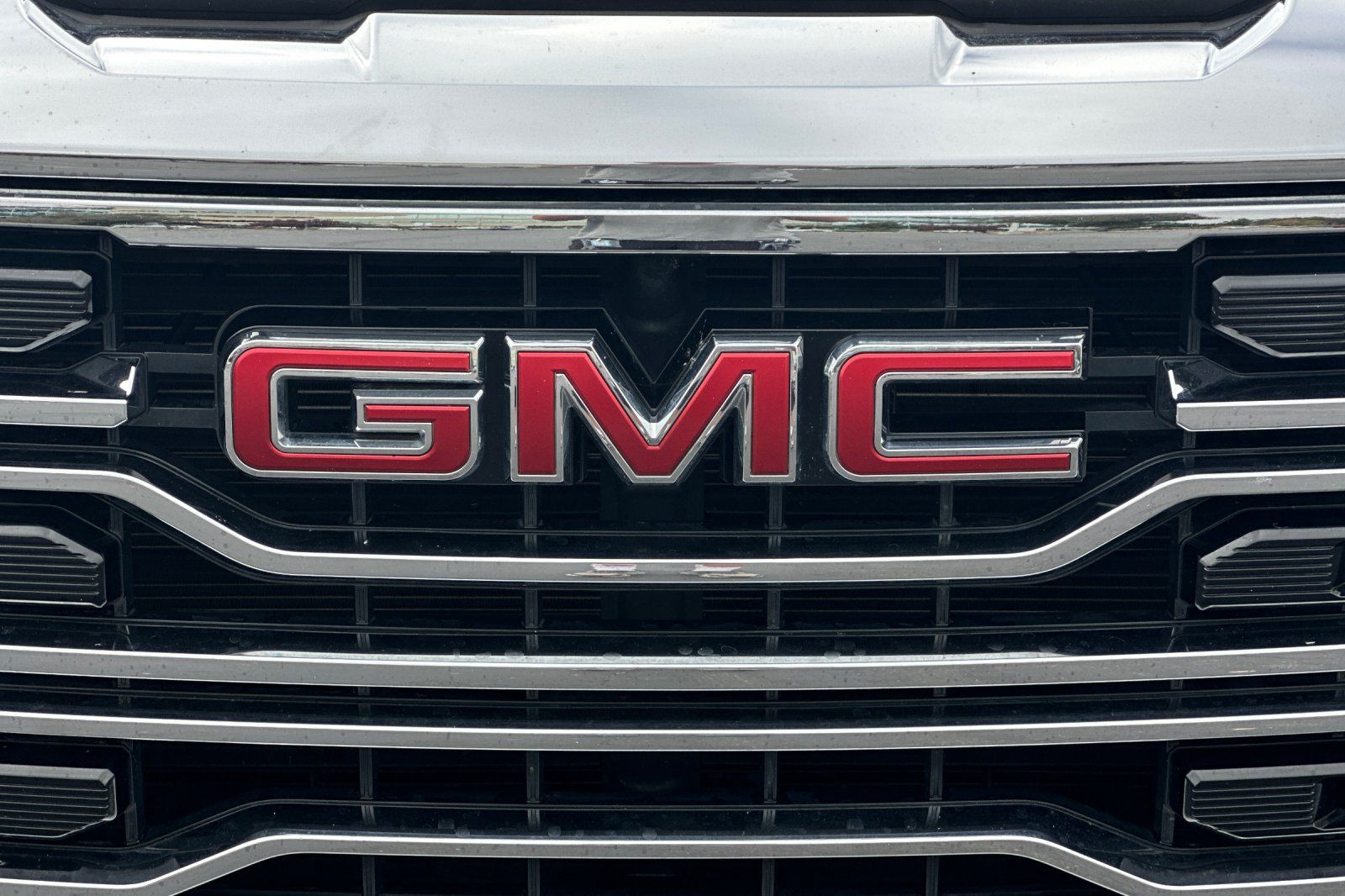 Used 2025 GMC Sierra 1500 SLT RWD image 44