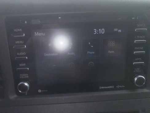 Used 2020 Toyota Sienna XLE w/ XLE Navigation Package image 27