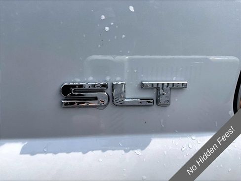 Used 2018 GMC Yukon SLT w/ Open Road Package AWD/4WD image 8