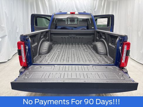 New 2026 Ford F250 Lariat w/ Black Appearance Package image 46