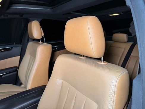 Used 2010 Mercedes-Benz E 550 Sedan image 37