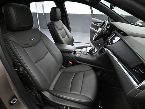 Used 2022 Cadillac XT5 Premium Luxury w/ LPO, Floor Liner Package image 52