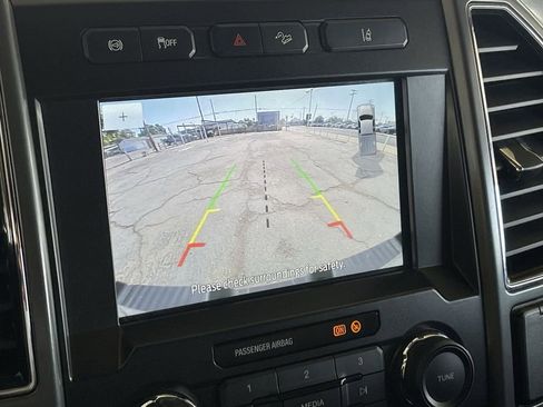 Used 2020 Ford F250 XLT w/ XLT Premium Package image 15