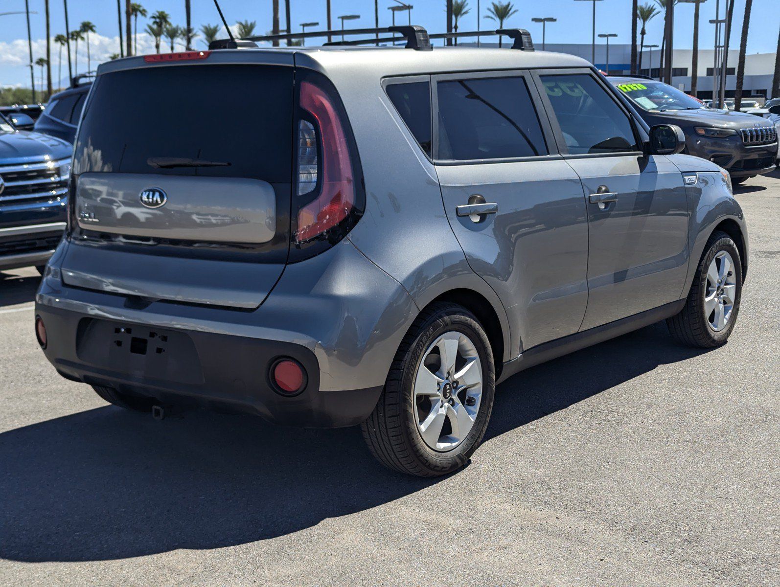 Used 2018 Kia Soul FWD image 2