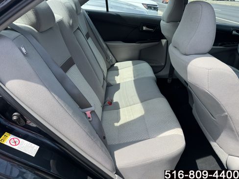 Used 2014 Toyota Camry LE FWD image 30