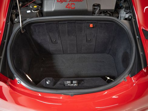 Used 2018 Alfa Romeo 4C Spider image 66