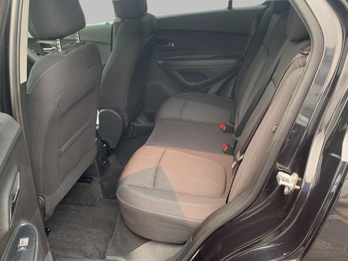 Used 2015 Chevrolet Trax LT w/ LPO, Cargo Package AWD/4WD image 16