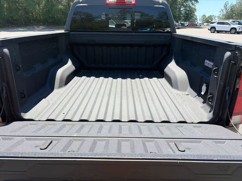 Used 2024 Chevrolet Colorado LT w/ LT Convenience Package III AWD/4WD image 7