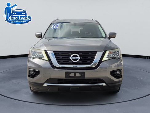 Used 2019 Nissan Pathfinder SV image 4