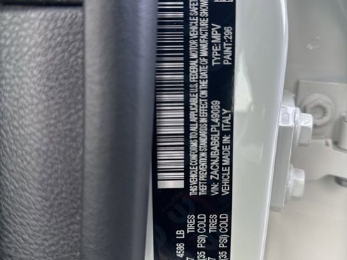 Used 2020 Jeep Renegade Sport image 27