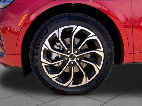 New 2026 Lincoln Nautilus Reserve AWD/4WD image 11