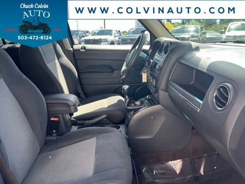 Used 2015 Jeep Patriot Sport FWD image 21