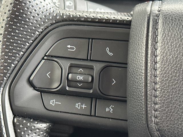 Used 2026 Toyota Tacoma SR5 AWD/4WD image 18