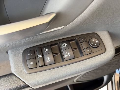 Used 2022 RAM 1500 Big Horn AWD/4WD image 24