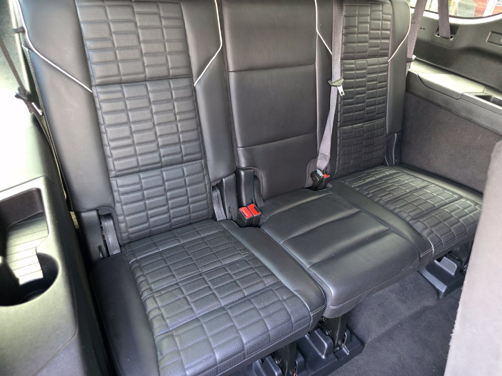Used 2023 Cadillac Escalade ESV Premium Luxury Platinum w/ LPO, Floor Liner Package AWD/4WD image 27
