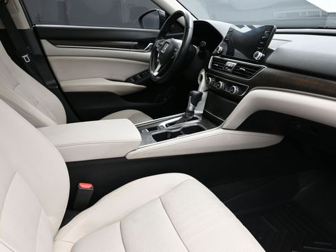 Used 2018 Honda Accord EX-L image 26