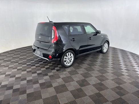 Used 2017 Kia Soul + w/ Primo Package FWD image 5