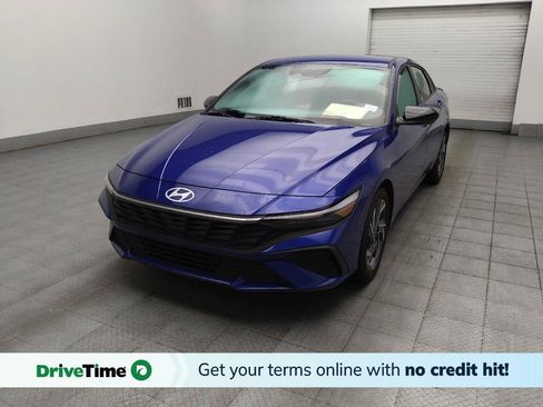 Used 2025 Hyundai Elantra Sport FWD image 1