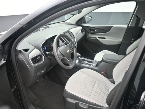 Used 2024 Chevrolet Equinox LS FWD image 10