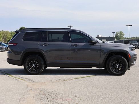 Used 2025 Jeep Grand Cherokee L Laredo w/ Trailer Tow Package AWD/4WD image 7
