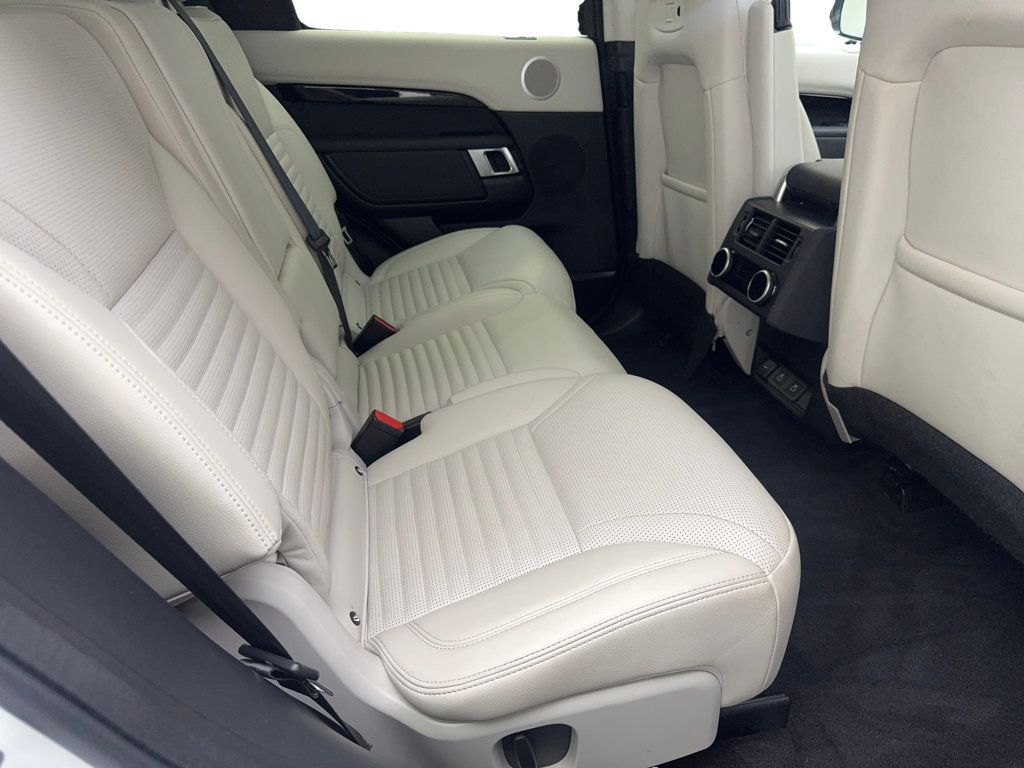 Used 2025 Land Rover Discovery S AWD/4WD image 44
