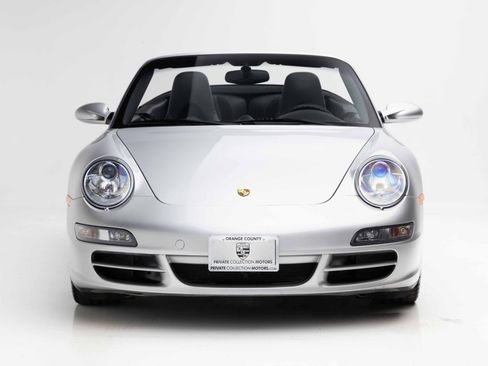 Used 2006 Porsche 911 Carrera S RWD image 5