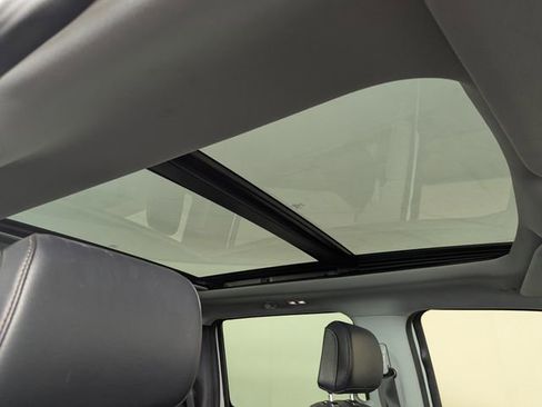 Used 2025 Ford F350 Lariat image 27