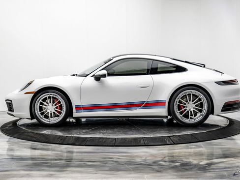 Used 2020 Porsche 911 Carrera RWD image 8