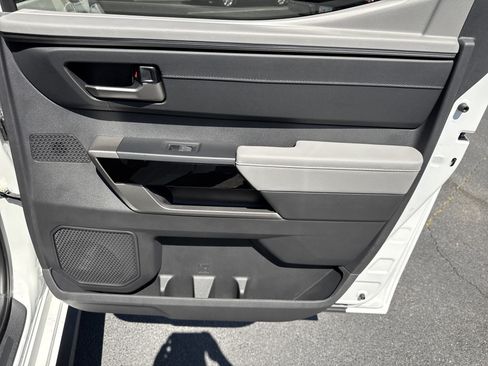 New 2026 Toyota Tundra Limited AWD/4WD image 31