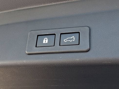 Certified 2023 Subaru Ascent Touring AWD/4WD image 33