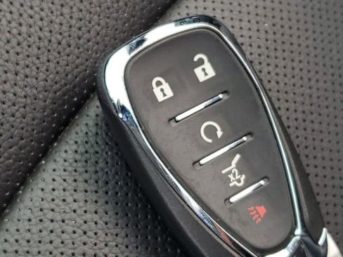 Used 2020 Chevrolet Equinox Premier w/ Premier Redline Edition image 39