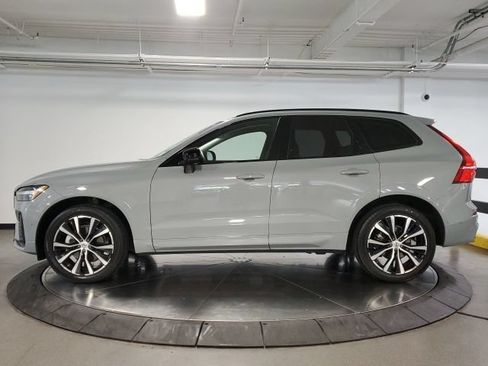 Used 2025 Volvo XC60 B5 Plus w/ Protection Package Premier AWD/4WD image 4