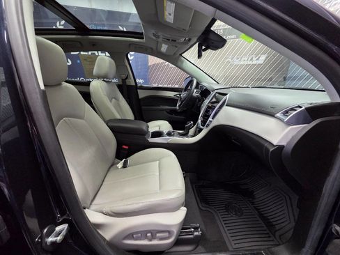 Used 2016 Cadillac SRX Premium image 28