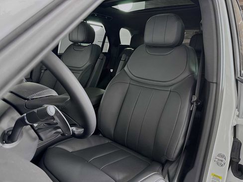 New 2026 Land Rover Range Rover Sport SE AWD/4WD image 10
