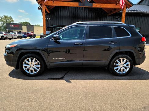 Used 2016 Jeep Cherokee Limited AWD/4WD image 19