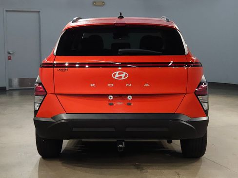 Used 2024 Hyundai Kona SEL w/ Convenience Package image 6