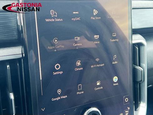 Used 2025 GMC Acadia Elevation image 19