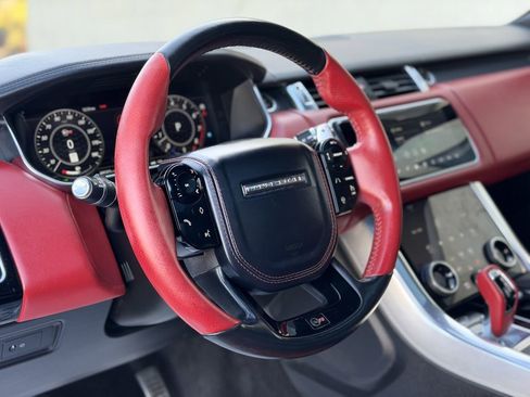 Used 2018 Land Rover Range Rover Sport SVR image 15