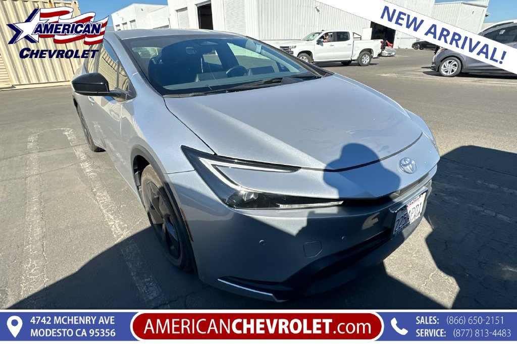 Used 2024 Toyota Prius LE FWD image 1