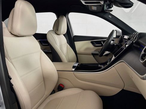 Certified 2025 Mercedes-Benz GLC 350e 4MATIC image 8