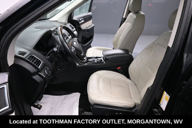 Used 2017 Ford Explorer Platinum AWD/4WD image 18