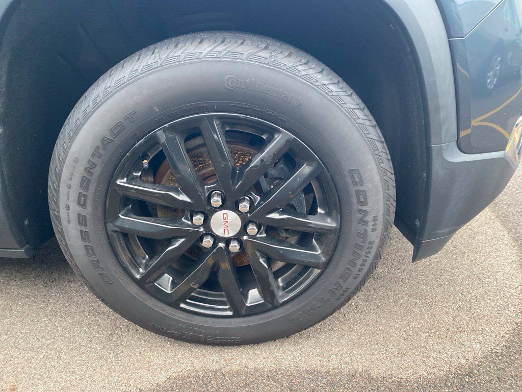 Used 2019 GMC Acadia SLT w/ LPO, Floor Liner Package AWD/4WD image 5