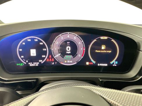 Certified 2025 Porsche Cayenne Turbo image 19