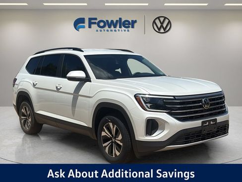 New 2026 Volkswagen Atlas SE FWD image 1