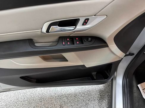 Used 2016 GMC Terrain SLE FWD image 13
