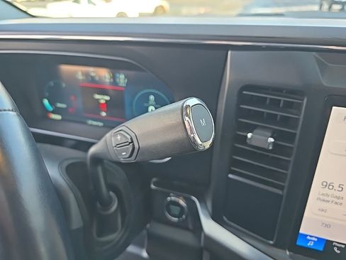 Used 2024 Ford F350 Lariat image 18