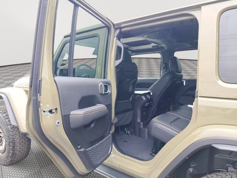 New 2025 Jeep Wrangler Unlimited Rubicon 392 image 13