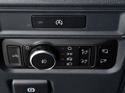 New 2025 Ford F150 XLT w/ Equipment Group 302A MID image 39