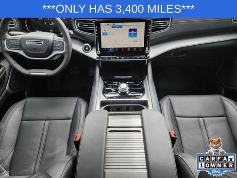 Used 2026 Jeep Grand Wagoneer Limited AWD/4WD image 26
